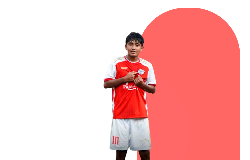 Equipo compitiendo en gira internacional de fútbol